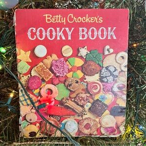 Vintage Betty Crocker's Cooky Book Copyright 1963